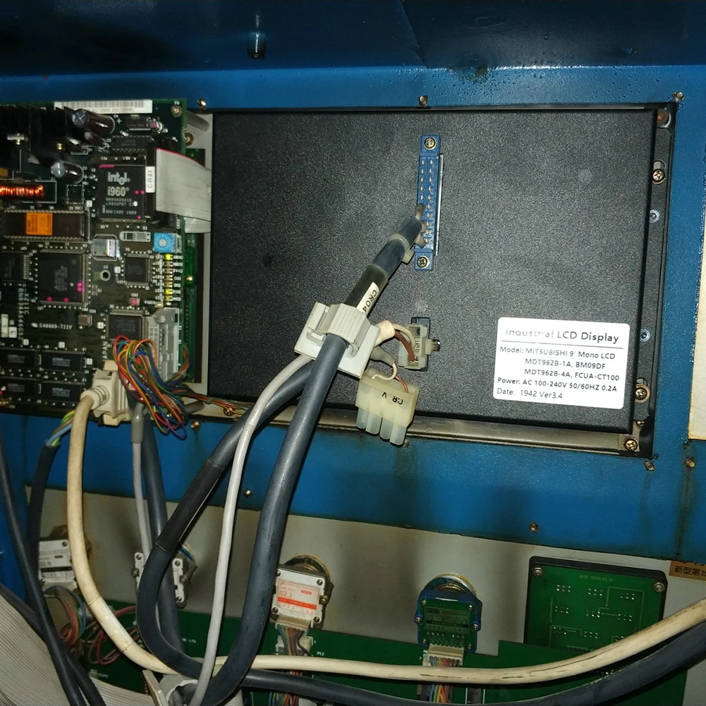 BM09DF MDT962B FCUA-CT100 Suderinama LCD Ekranas 9 colių E64 M64 M300 M500 M520 M64S CNC Sistemos CRT Monitorius Nuotrauka 5